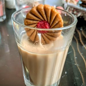 Chai biscuit candle