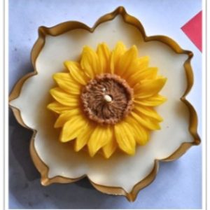 Sunflower urli candle